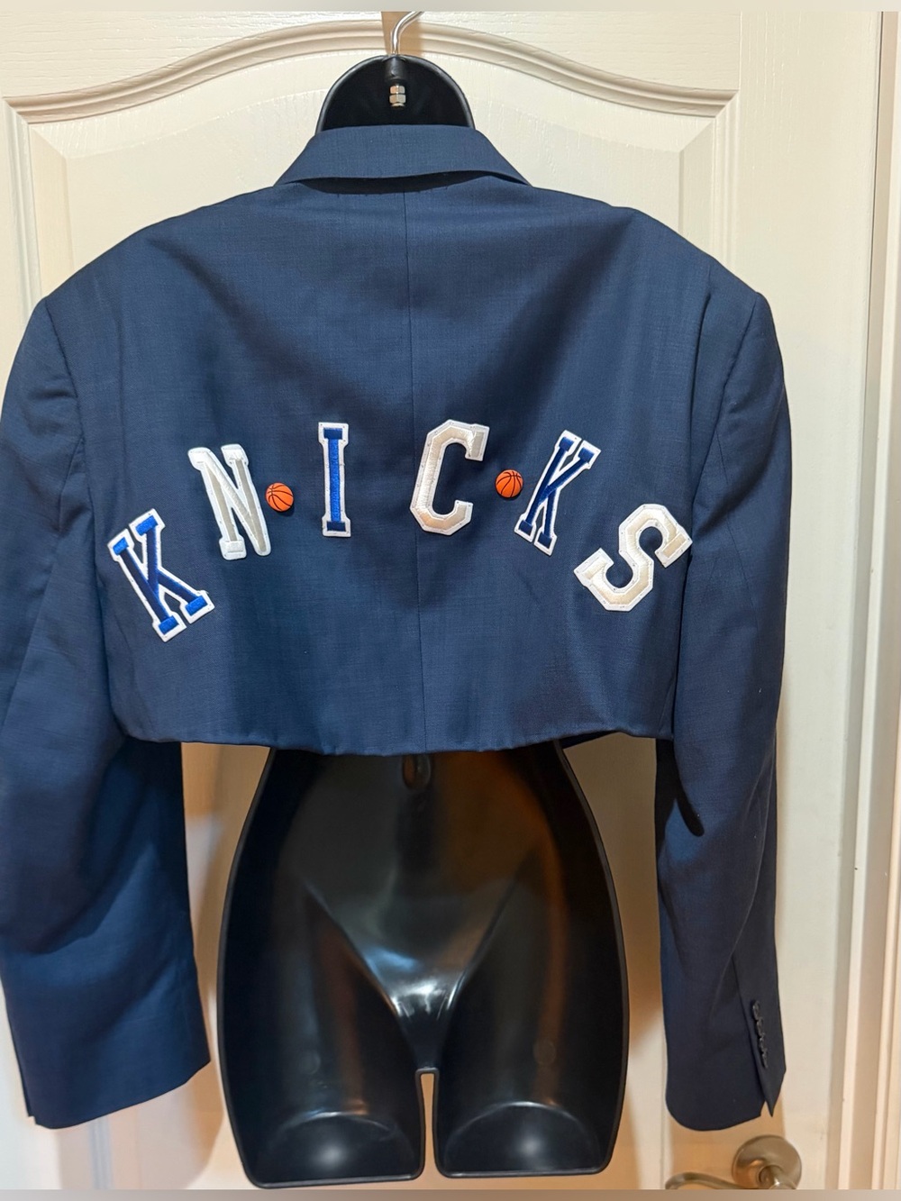 UPcycled NY KNICKS inspired Cropped Navy Blazer Jacket with Lettering size L - Picture 4 of 4